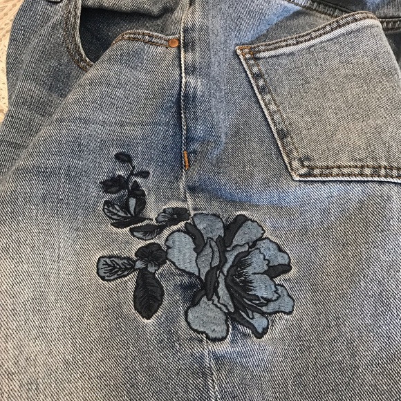 PACSUN Floral Embroidered Mom Jeans - Picture 5 of 8